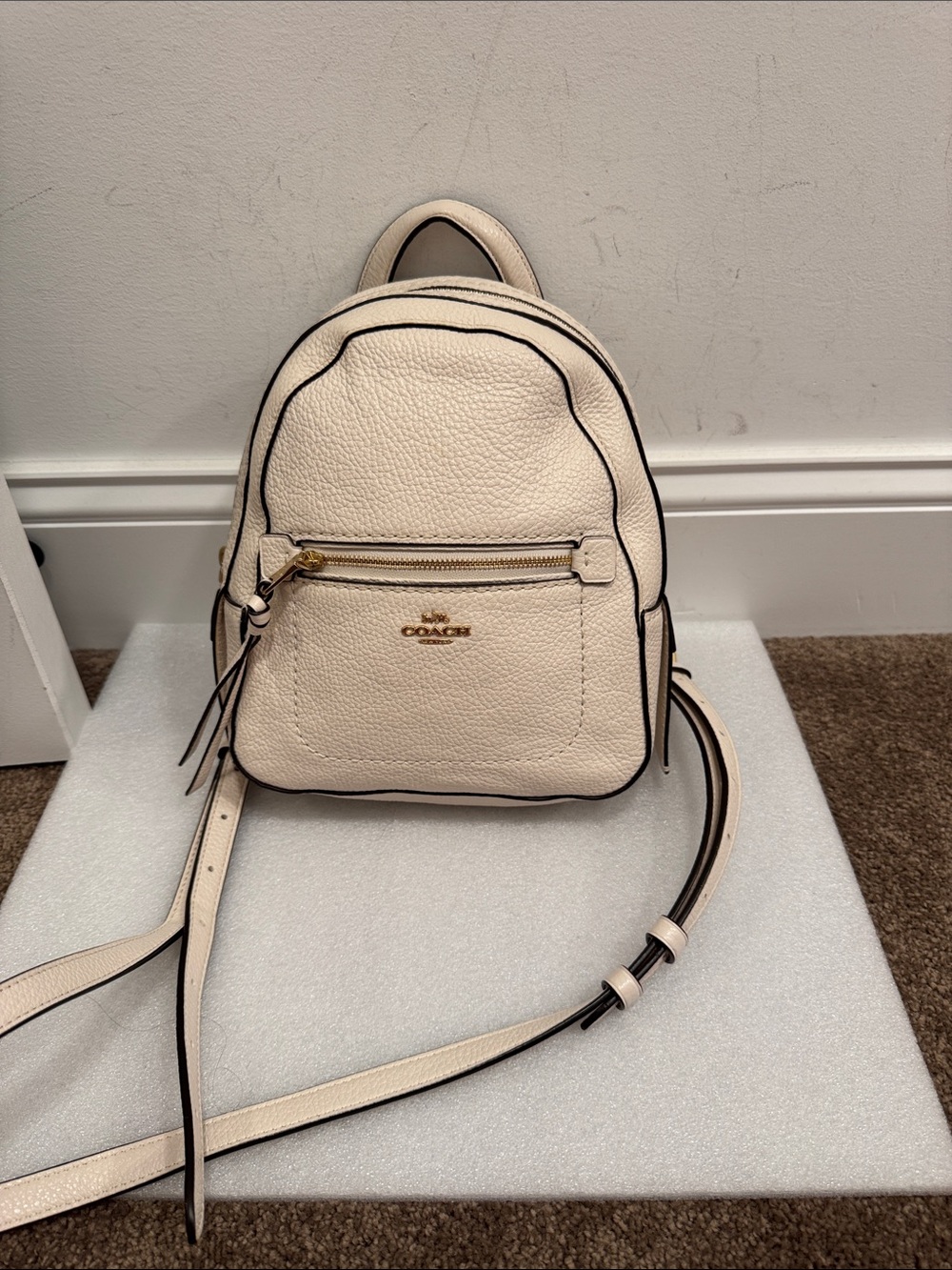 Coach mini andi cream convertible backpack with hangtag